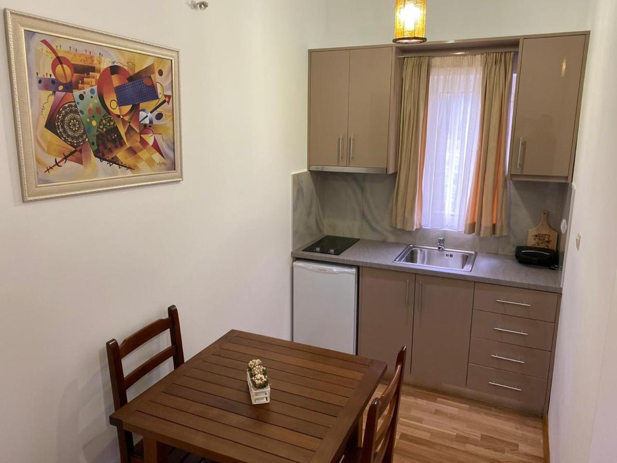 Lido Apartments Himare Bilik gambar